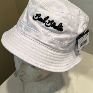 BAD BIRDIE White Bucket Hat NWT